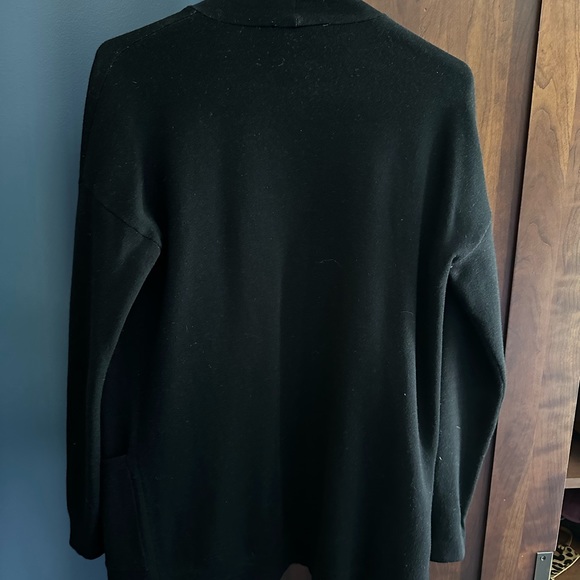 Bcbg wrap like sweater. Good condition size xs - Picture 3 of 5